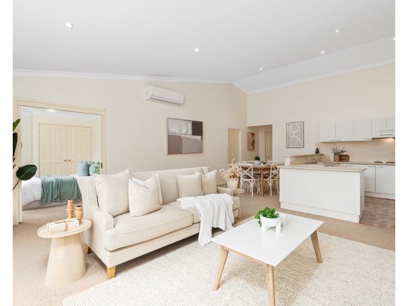 23/8 McLennan Street, Narara NSW 2250