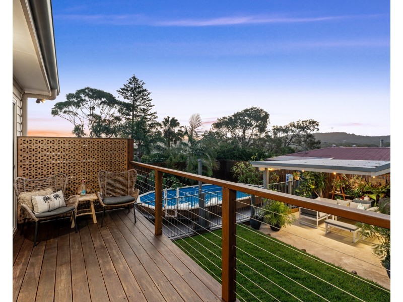 37 Joan Street, Forresters Beach NSW 2260