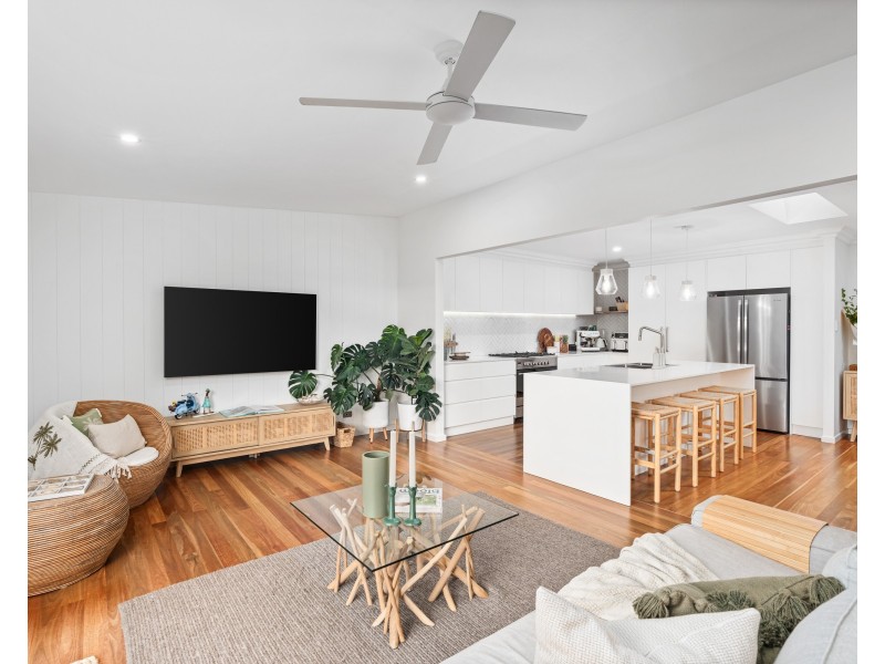 37 Joan Street, Forresters Beach NSW 2260