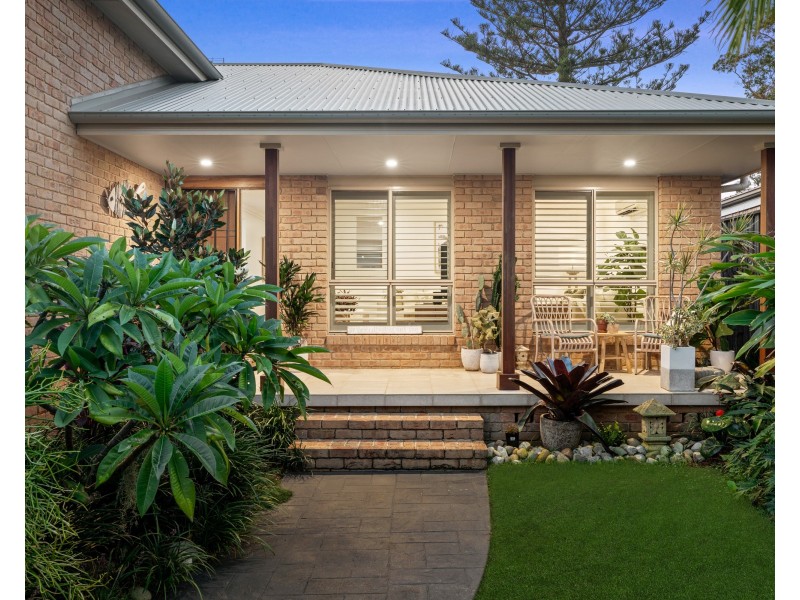 37 Joan Street, Forresters Beach NSW 2260