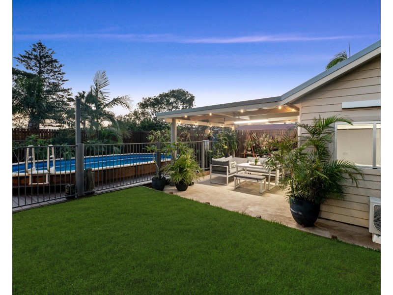 37 Joan Street, Forresters Beach NSW 2260