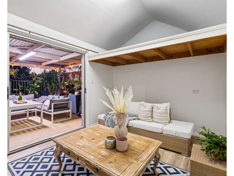 37 Joan Street, Forresters Beach NSW 2260