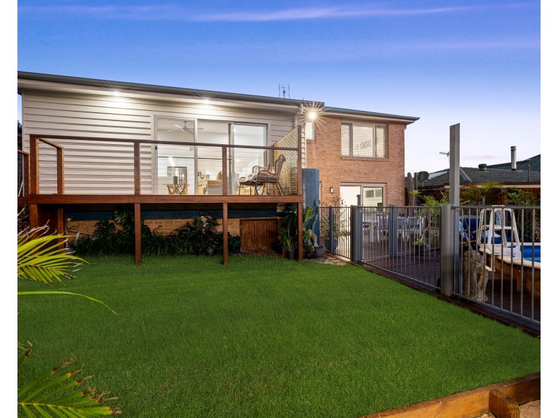 37 Joan Street, Forresters Beach NSW 2260