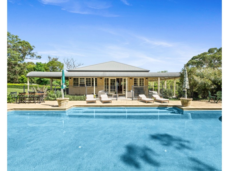 101 Pacific Highway, Mount White NSW 2250