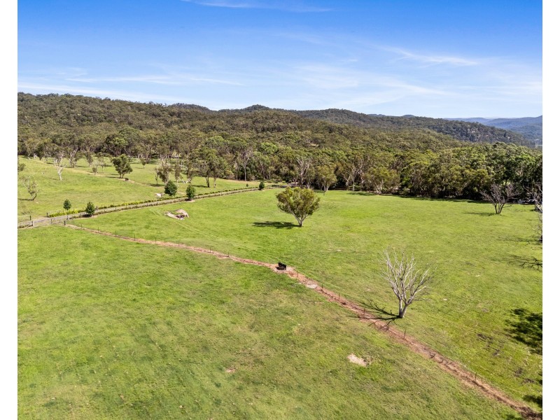 101 Pacific Highway, Mount White NSW 2250