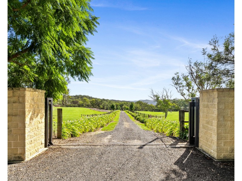 101 Pacific Highway, Mount White NSW 2250