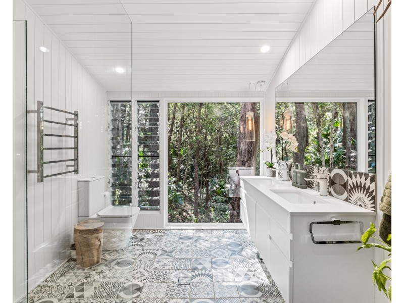 28 Maranoa Street, Wyoming NSW 2250