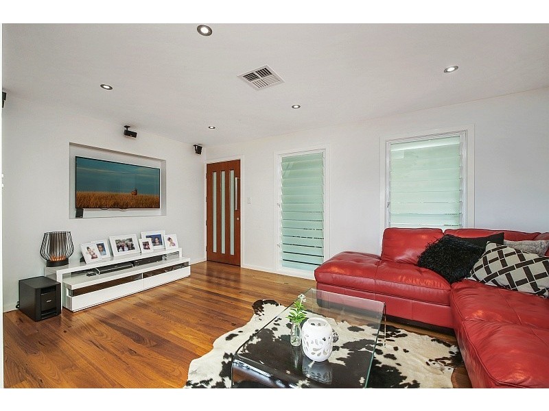 11 Mawarra Road, Wamberal NSW 2260