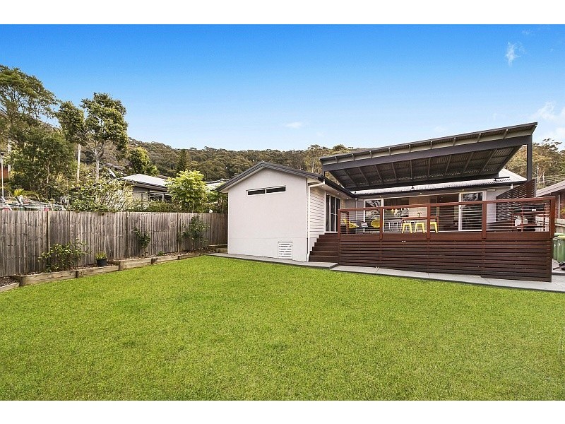 11 Mawarra Road, Wamberal NSW 2260