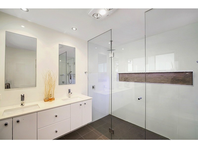 11 Mawarra Road, Wamberal NSW 2260