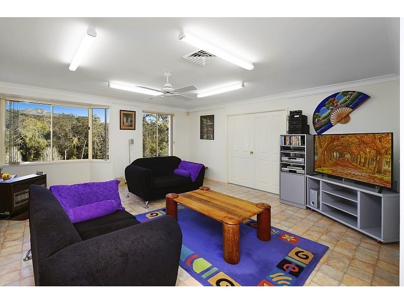 88 Chamberlain Road, Wyoming NSW 2250