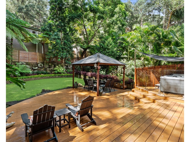 105 Lake Shore Drive, North Avoca NSW 2260