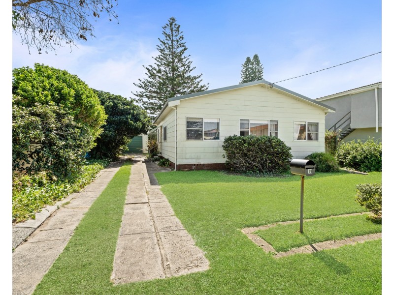 18 Stewart Street, The Entrance North NSW 2261