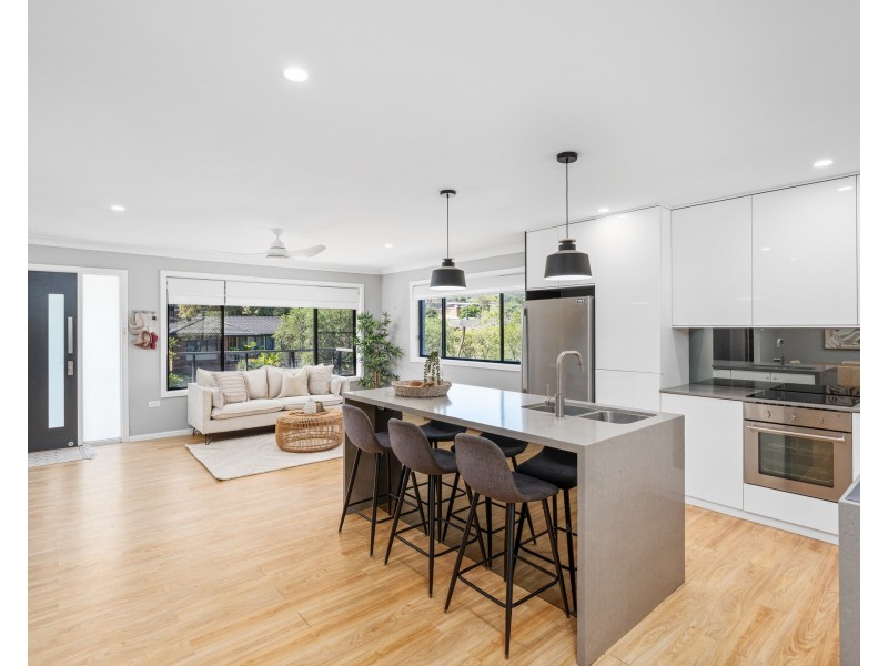 8 Bourbon Street, Wyoming NSW 2250