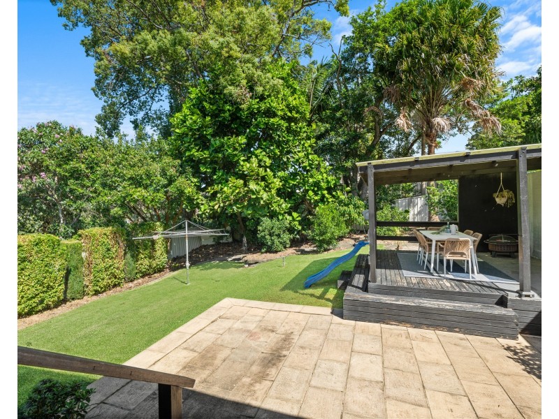 8 Bourbon Street, Wyoming NSW 2250