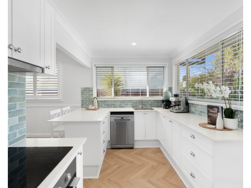 31 Day Street, Wyoming NSW 2250