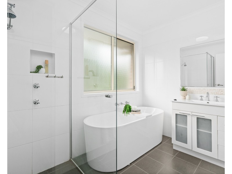 2 Mahogany Close, Ourimbah NSW 2258