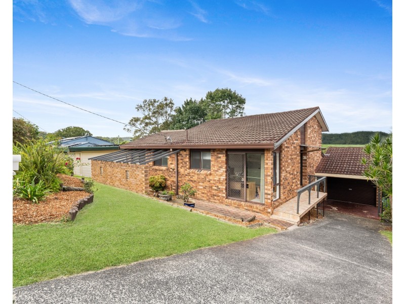 67 Crawford Crescent, Wyoming NSW 2250