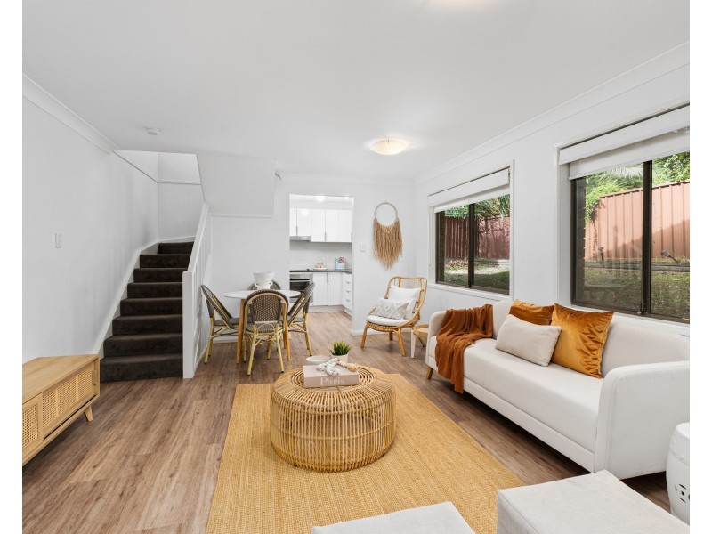 4/13 Beane Street West, Gosford NSW 2250