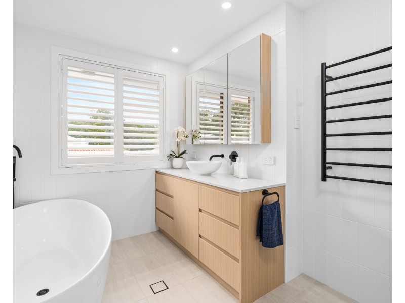 47 Robinia Parade, Springfield NSW 2250