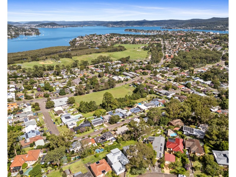 31 Headlam Parade, Springfield NSW 2250