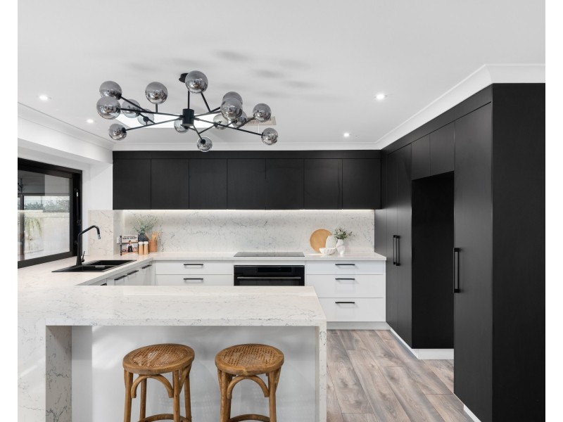 83 Hanlan Street North, Narara NSW 2250