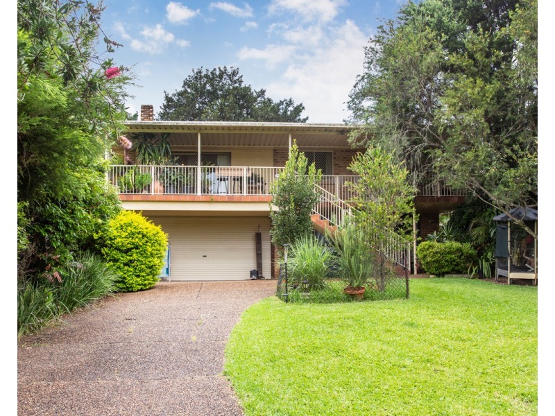 11B Margaret Street, Point Clare NSW 2250