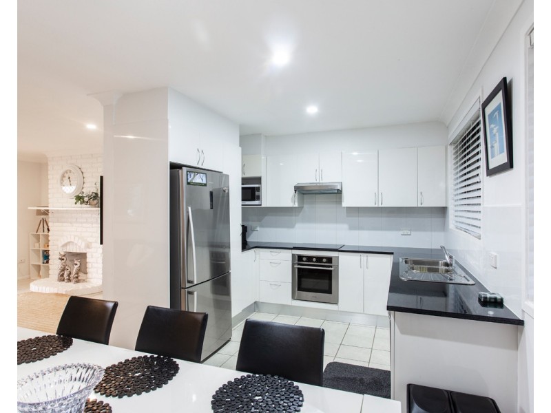 11B Margaret Street, Point Clare NSW 2250