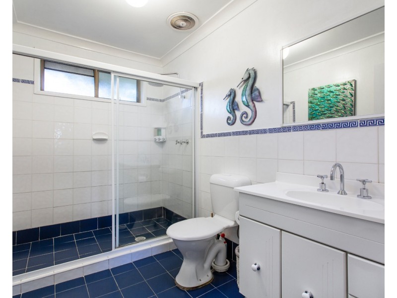 11B Margaret Street, Point Clare NSW 2250