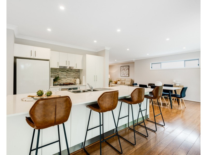 14 Turpentine Street, Wyoming NSW 2250