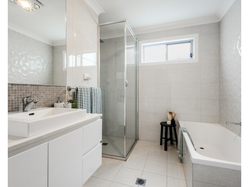 14 Turpentine Street, Wyoming NSW 2250