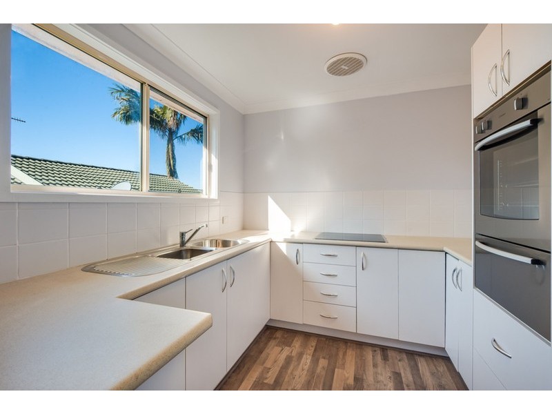 6 Karwin Avenue, Springfield NSW 2250