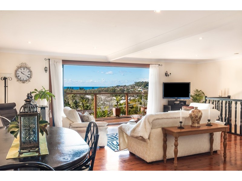 25 Maree Avenue, Terrigal NSW 2260