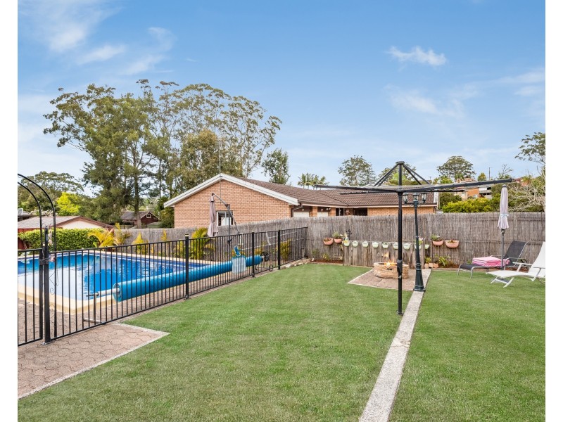 30 Valley View Road, Wyoming NSW 2250