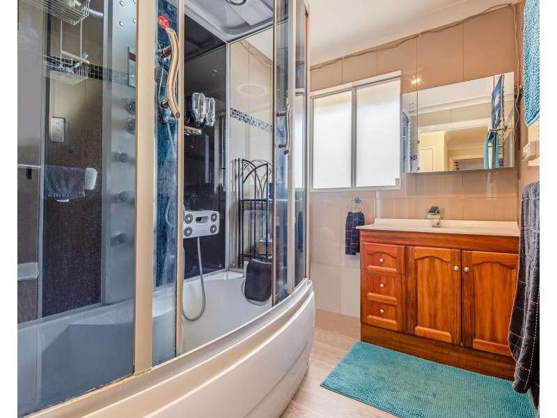 30 Valley View Road, Wyoming NSW 2250