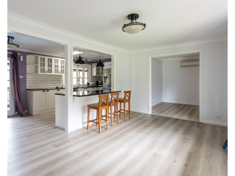 30 Valley View Road, Wyoming NSW 2250