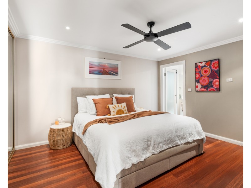 16 Wyong Road, Berkeley Vale NSW 2261