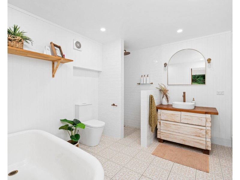 131 Footts Road, Ourimbah NSW 2258