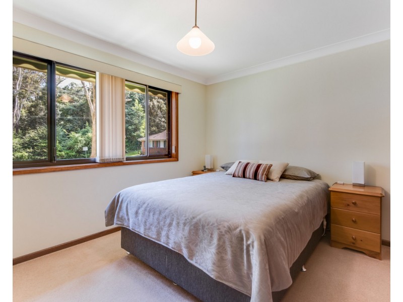 13 Pangari Close, Wyoming NSW 2250