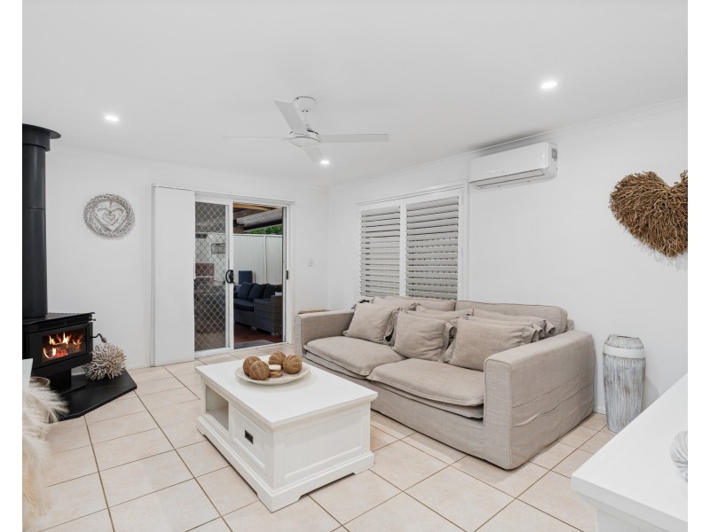 4 Alecia Close, Green Point NSW 2251