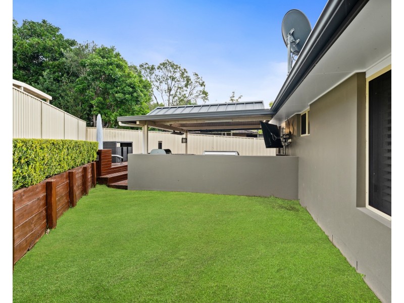 4 Alecia Close, Green Point NSW 2251