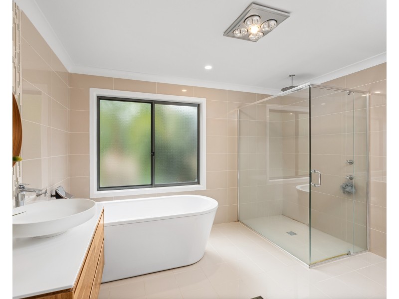 10 Watergum Place, Springfield NSW 2250