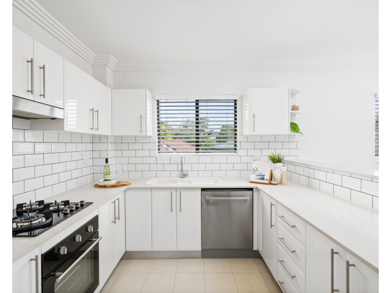 3/1 Lynn Avenue, Point Frederick NSW 2250