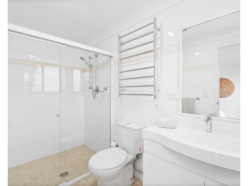 3/1 Lynn Avenue, Point Frederick NSW 2250