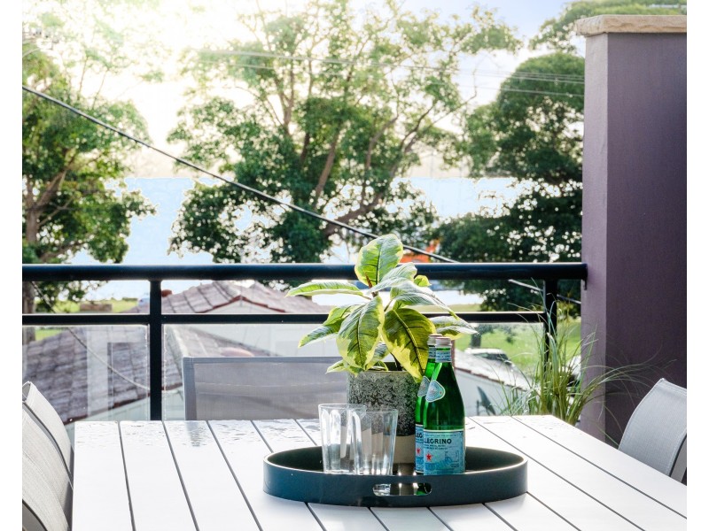 3/1 Lynn Avenue, Point Frederick NSW 2250
