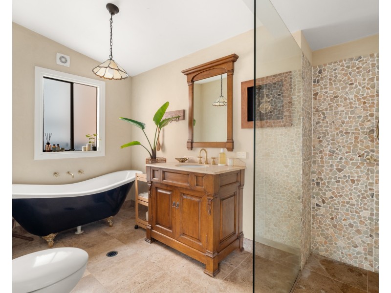 45 Bondi Road, The Entrance North NSW 2261