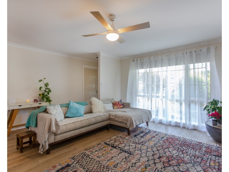 2/6 Donna Close, Lisarow NSW 2250