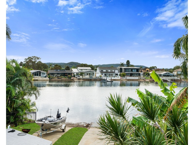 1 Heron Place, St Huberts Island NSW 2257