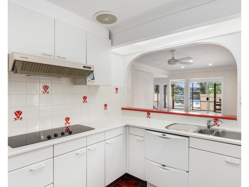1 Heron Place, St Huberts Island NSW 2257