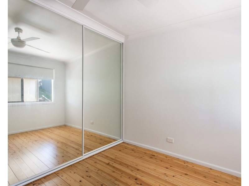 8 Maple Street, Wyoming NSW 2250